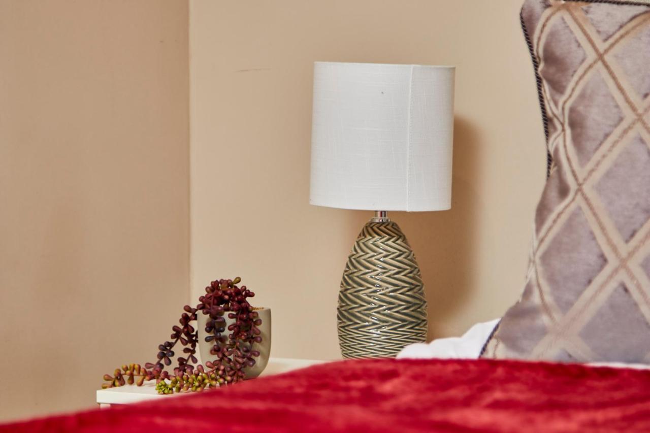 The Stunning Central Harrogate Abode - Sleeps 6 Eksteriør billede